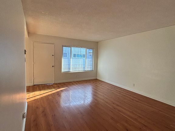 5th image of 236 Wisconsin Ave APT 6