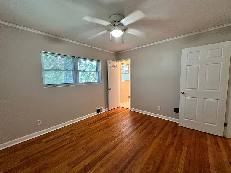 3221 Foxhall Rd — Photo 18