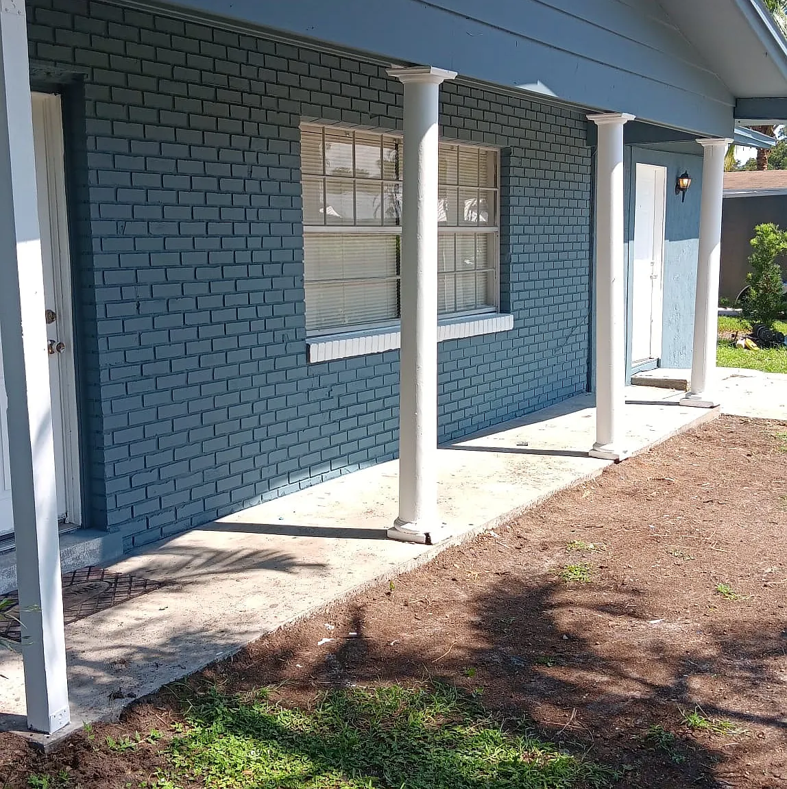 4 bed, 2036 sqft, $2,700 — Photo 2