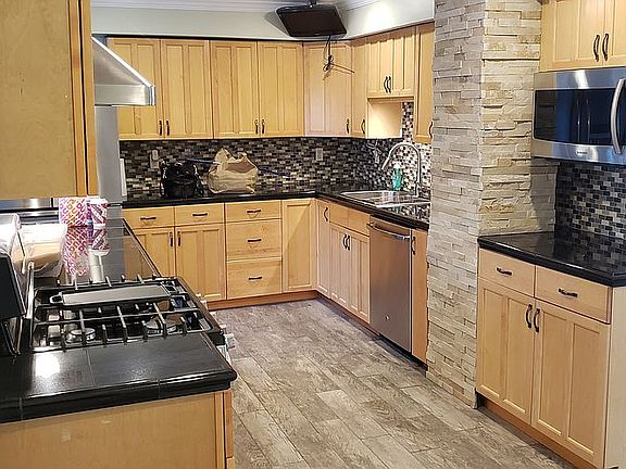 Kitchen radiant heat flr