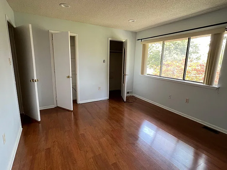 209 Hampshire Dr #209 — Photo 19