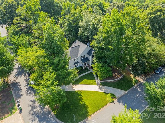 2nd image of 8107 Bush Mill Ln