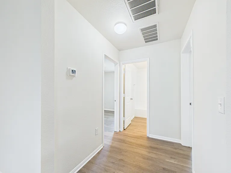 hallway to other bedrooms