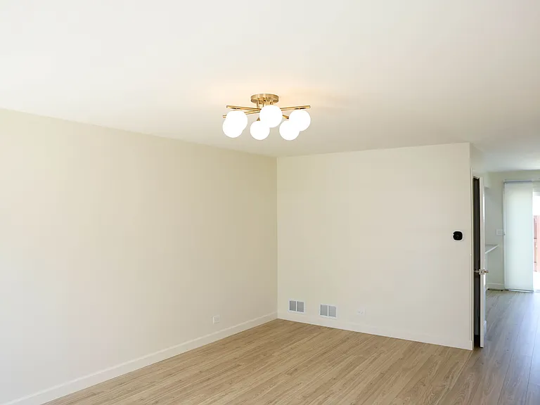 1722 Ardwick Dr — Photo 13