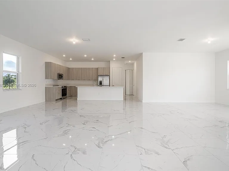 12259 SW 43rd St — Photo 6