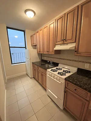 Rented by Douglas Elliman | media 17