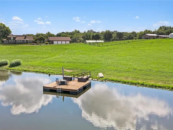 16695 B Hwy, Smithville, MO 64089