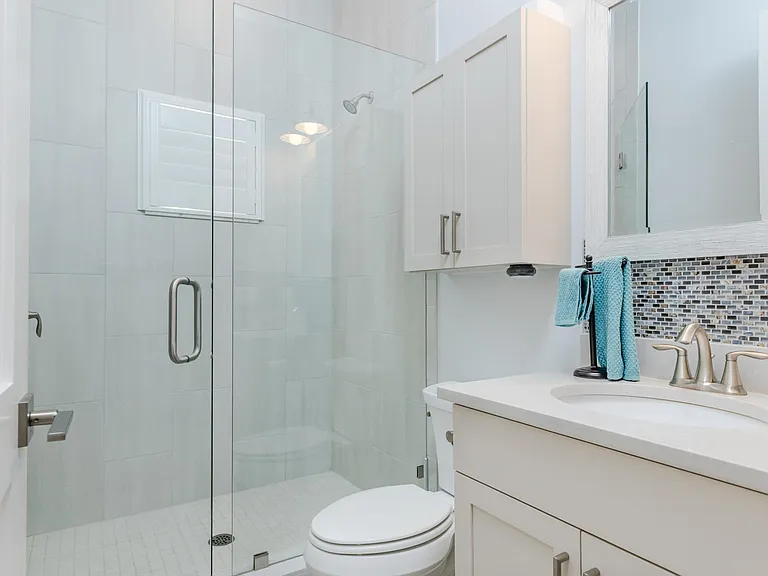 5866 Shell Cove Dr — Photo 17
