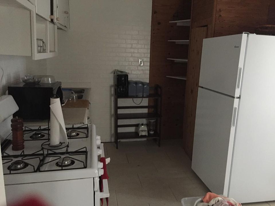 2nd image of 213 NW Arlington Ave