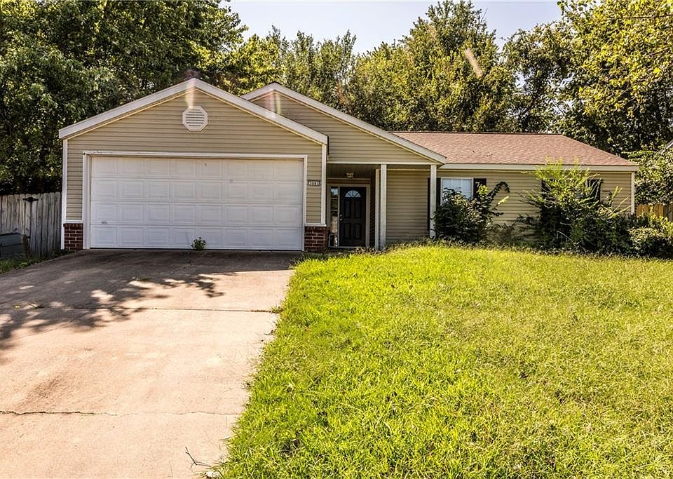 1st image of 3001 W Wildflower St