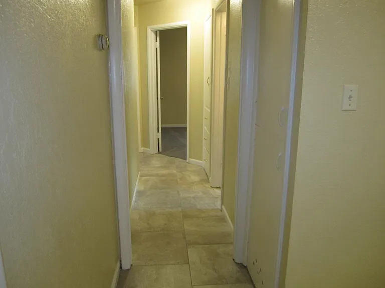 1530 Melrose Dr — Photo 9