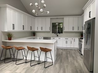 10 Willis Dr, Closter, NJ 07624