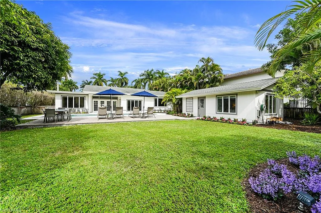 3 bed, 3.0 bath, 2754 sqft, $55,000 — Photo 2