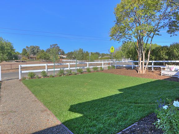 3rd image of 1186 Calzada Ave