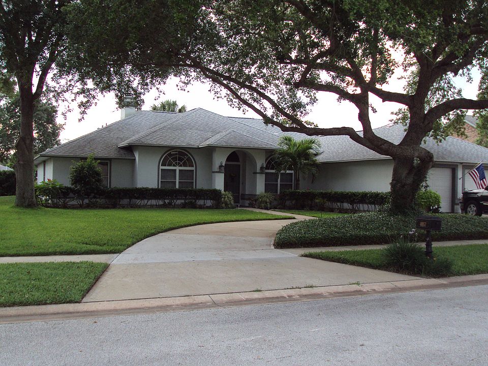 1st image of 4057 Sand Ridge Dr