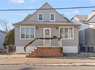 101 Ebony Ct, Brooklyn, NY 11229