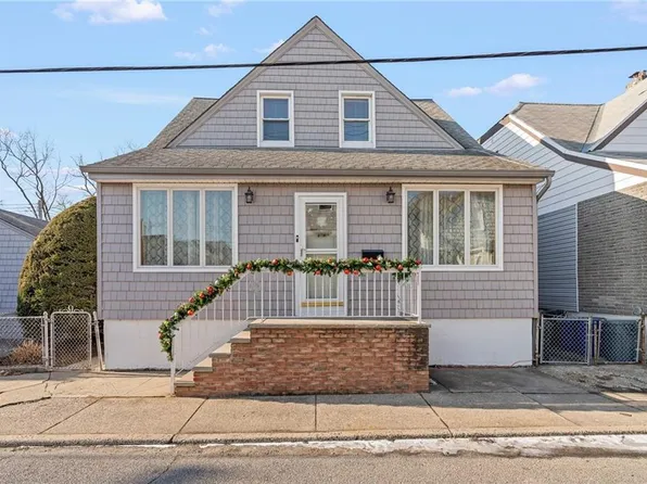 101 Ebony Ct, Brooklyn, NY 11229