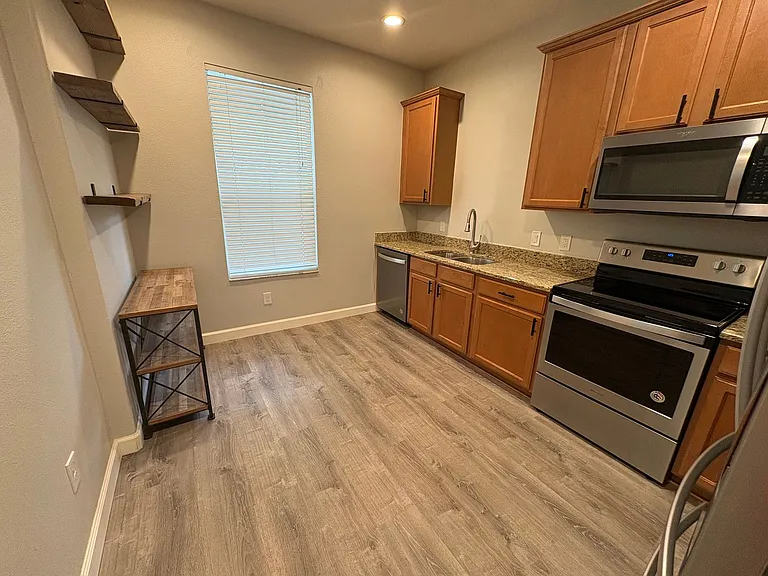 4209 Austen Falls Ln — Photo 9