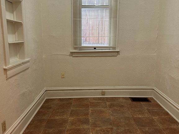 4th image of 227 N Spencer Ct #224-A