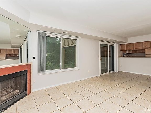 5th image of 300 Briarcrest Dr Unit 139