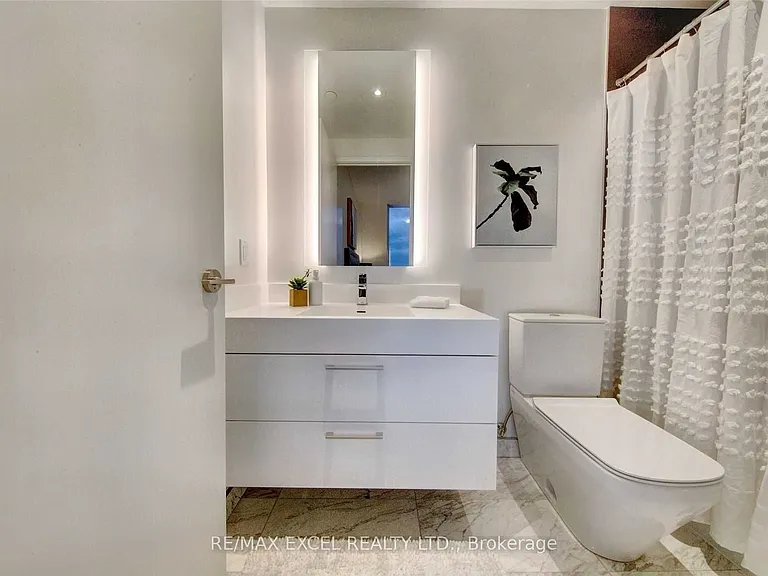 1 Yorkville Ave #3402 — Photo 26