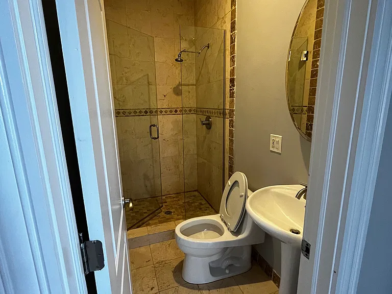 1378 N Wolcott Ave #1A — Photo 11