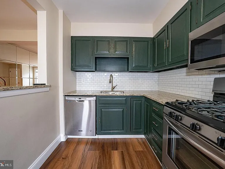 130 Ivy Ct — Photo 26