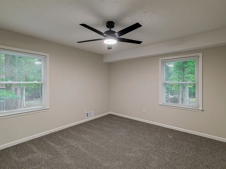 315 Ansley Dr — Photo 21