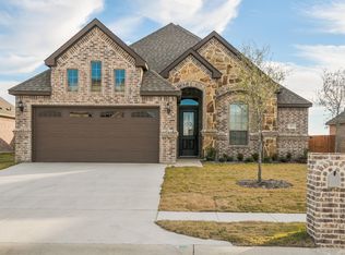 112 N Star Ln, Waxahachie, TX 75165
