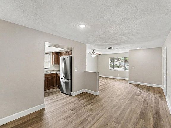 4th image of 4041 53RD AVENUE N