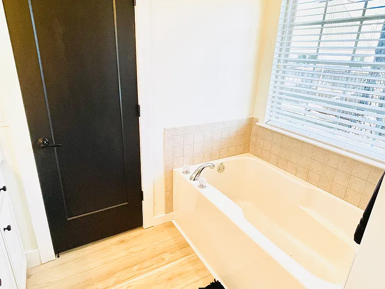 549 Osprey Cir — Photo 12
