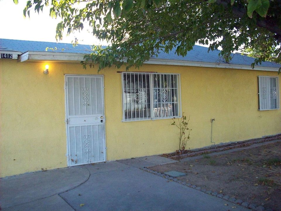 FRONT HOUSE
