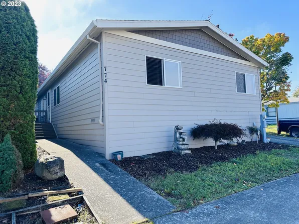774 SW Sunset Way #79, Troutdale, OR 97060