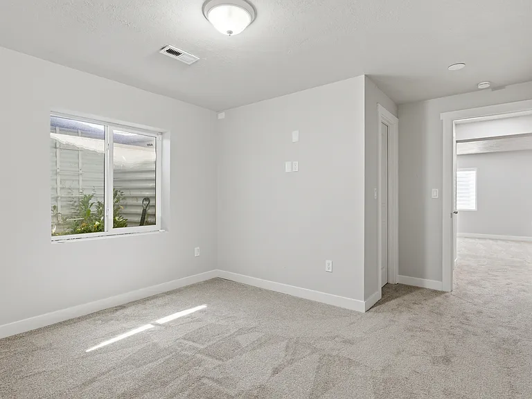 312 W Sapphire Dr — Photo 24