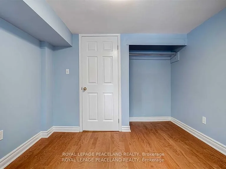 50 Manor Rd E — Photo 14