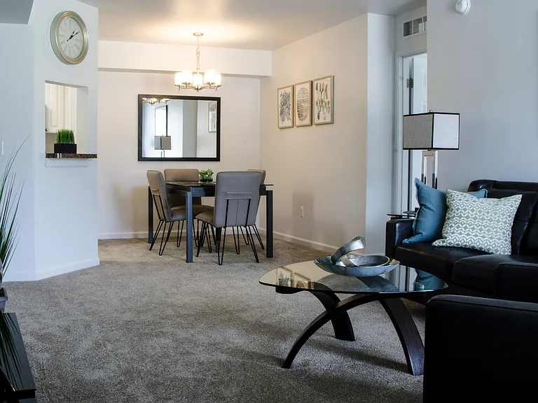 Pine Ridge Apartments — Photo 16