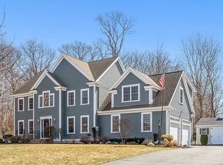 27 Garfield Ave, Danvers, MA 01923