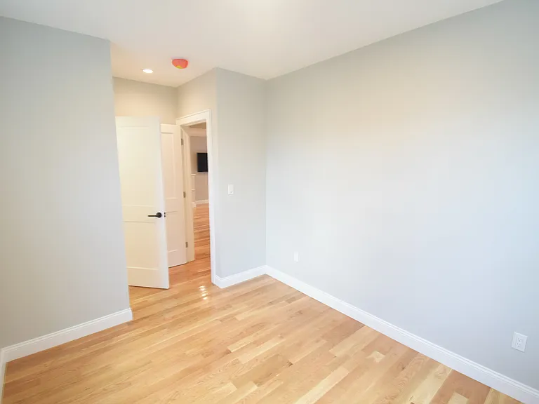 173 Prospect St #1 — Photo 9