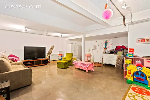 Rented by Corcoran | media 9