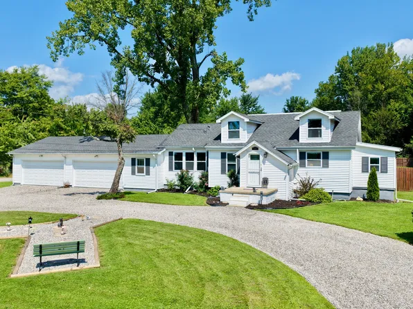 785 Enos Rd, Seymour, IN 47274
