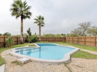 310 Santa Isabel Blvd, Laguna Vista, TX 78578