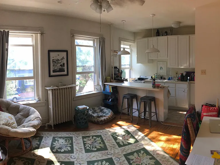 1103 C St SE #24 — Photo 14