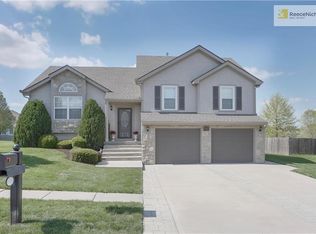 16010 Landauer St, Basehor, KS 66007