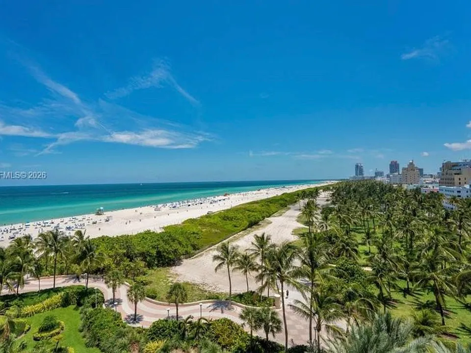 1455 Ocean Dr #A904