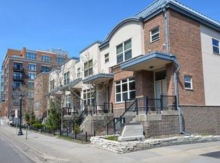 221 1st Ave NE APT 4, Minneapolis, MN 55413