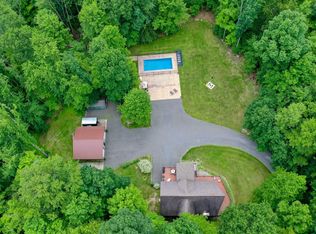 1518 Indian Springs Rd, Pine Bush, NY 12566