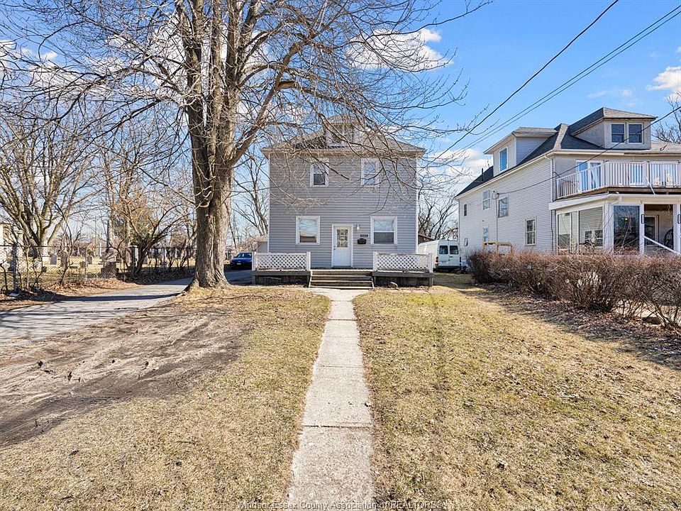 1st image of 3329 Sandwich St
