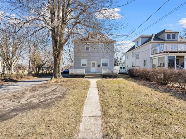 3329 Sandwich St, Windsor, ON N9C 1B2