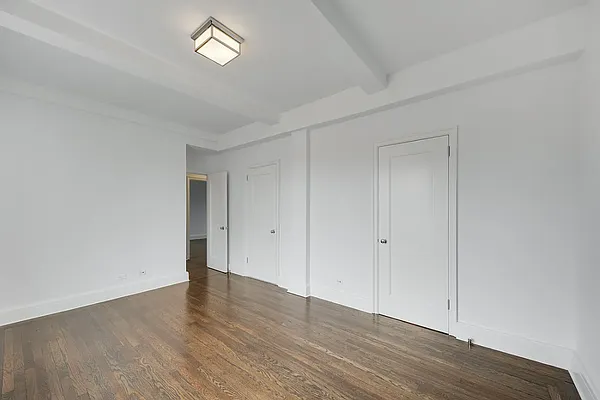 Rented by Compass | media 7