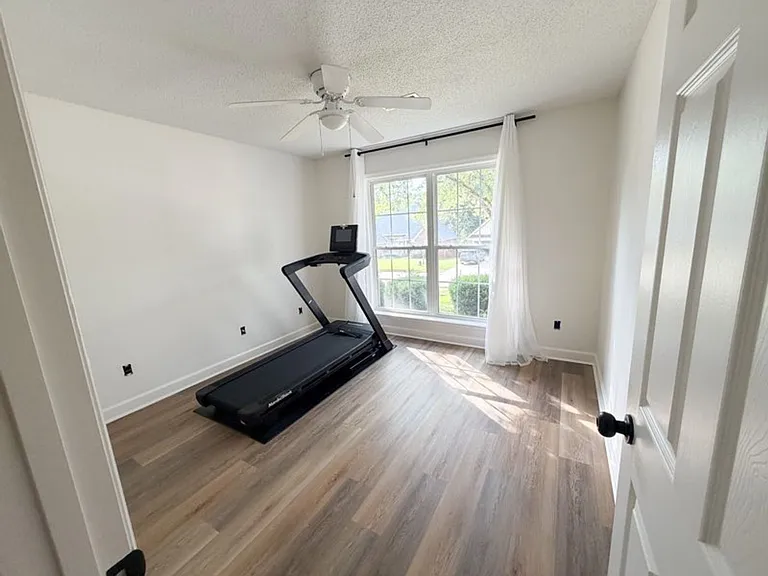 1731 Stone Pointe Dr — Photo 4